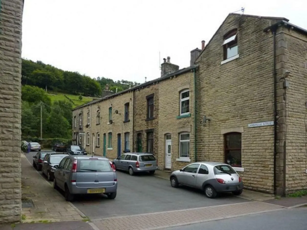 2 Bedroom Canal Side House Hebden Bridge Holiday home
